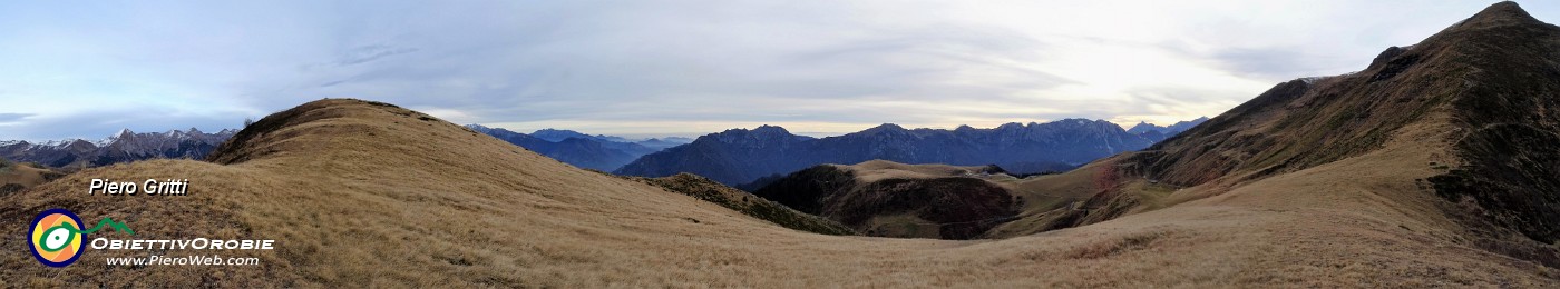 92 Alla sella tra Monte Foppa e Il Collino.jpg